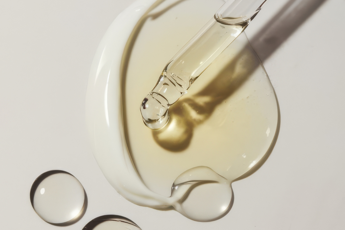 Retinol serum za negu kože i anti-age rutinu